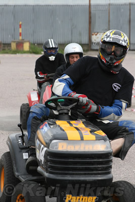 Ruohonleikkureiden 3h kest�vyysajot 11.07.2009