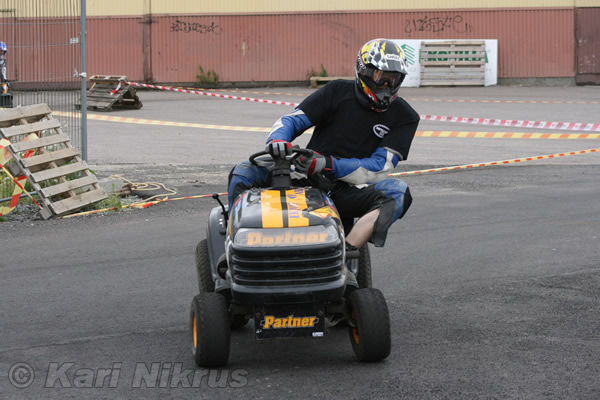 Ruohonleikkureiden 3h kest�vyysajot 11.07.2009