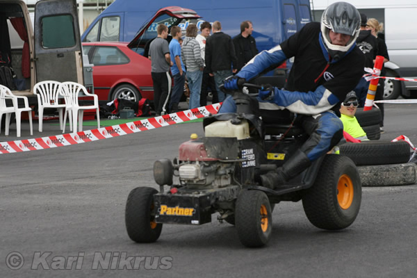 Ruohonleikkureiden 3h kest�vyysajot 11.07.2009
