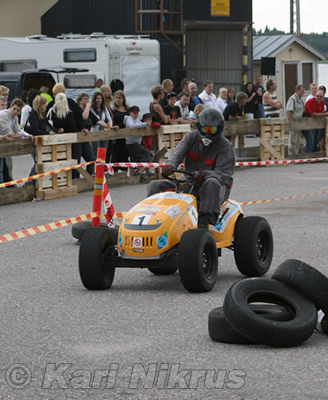 Ruohonleikkureiden 3h kest�vyysajot 11.07.2009