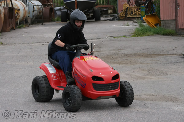 Ruohonleikkureiden 3h kest�vyysajot 11.07.2009