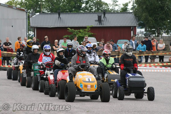 Ruohonleikkureiden 3h kest�vyysajot 11.07.2009