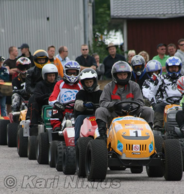 Ruohonleikkureiden 3h kest�vyysajot 11.07.2009