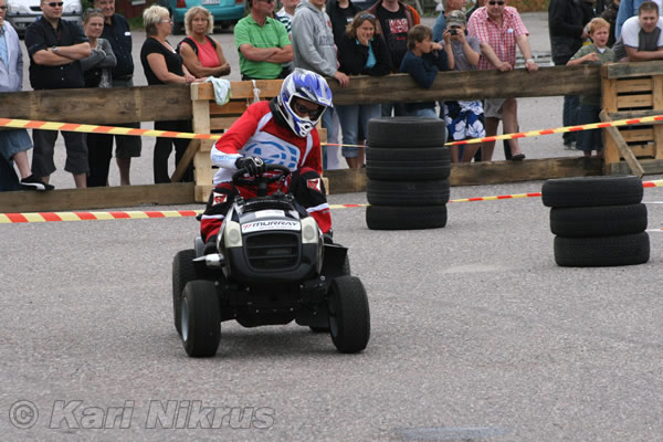 Ruohonleikkureiden 3h kest�vyysajot 11.07.2009