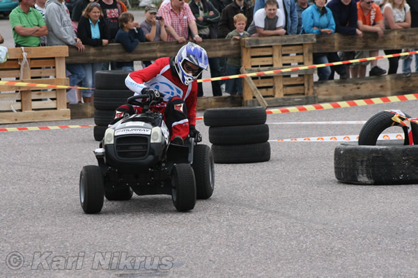 Ruohonleikkureiden 3h kest�vyysajot 11.07.2009