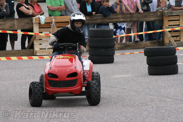 Ruohonleikkureiden 3h kest�vyysajot 11.07.2009
