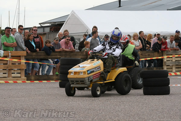 Ruohonleikkureiden 3h kest�vyysajot 11.07.2009