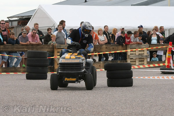 Ruohonleikkureiden 3h kest�vyysajot 11.07.2009