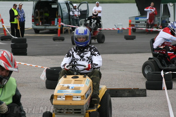 Ruohonleikkureiden 3h kest�vyysajot 11.07.2009