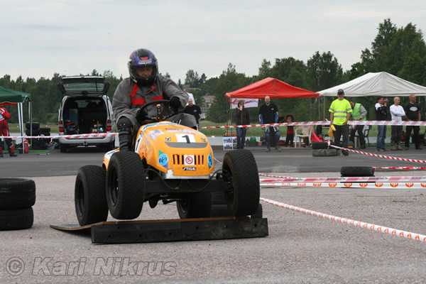 Ruohonleikkureiden 3h kest�vyysajot 11.07.2009