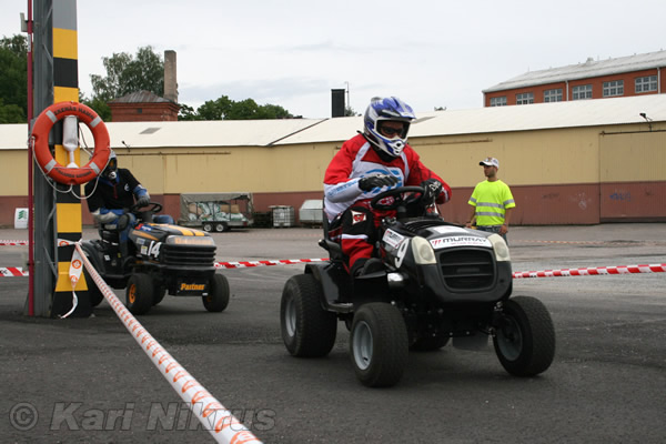 Ruohonleikkureiden 3h kest�vyysajot 11.07.2009