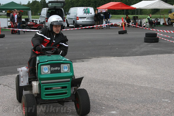 Ruohonleikkureiden 3h kest�vyysajot 11.07.2009