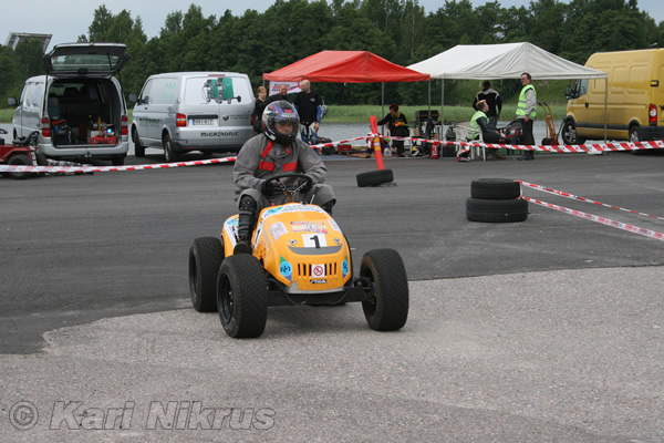 Ruohonleikkureiden 3h kest�vyysajot 11.07.2009