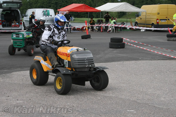Ruohonleikkureiden 3h kest�vyysajot 11.07.2009