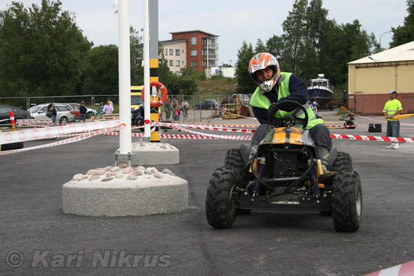 Ruohonleikkureiden 3h kest�vyysajot 11.07.2009