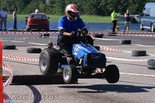 Ruohonleikkureiden 3h kest�vyysajot 10.07.2010