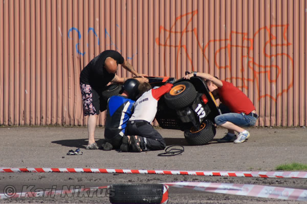 Ruohonleikkureiden 3h kest�vyysajot 10.07.2010