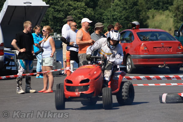 Ruohonleikkureiden 3h kest�vyysajot 10.07.2010