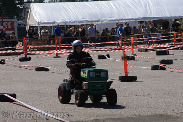 Ruohonleikkureiden 3h kest�vyysajot 10.07.2010