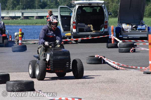 Ruohonleikkureiden 3h kest�vyysajot 10.07.2010