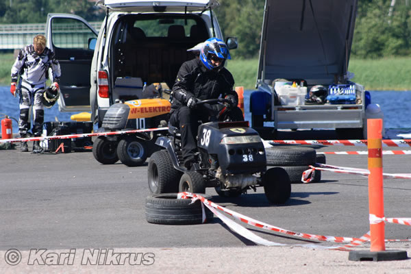Ruohonleikkureiden 3h kest�vyysajot 10.07.2010