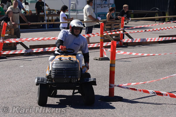 Ruohonleikkureiden 3h kest�vyysajot 10.07.2010